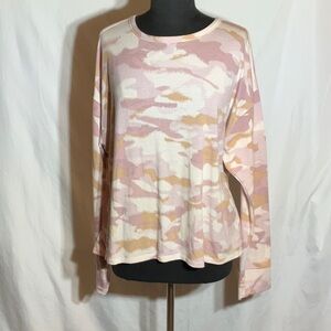 Old navy long sleeve shirt